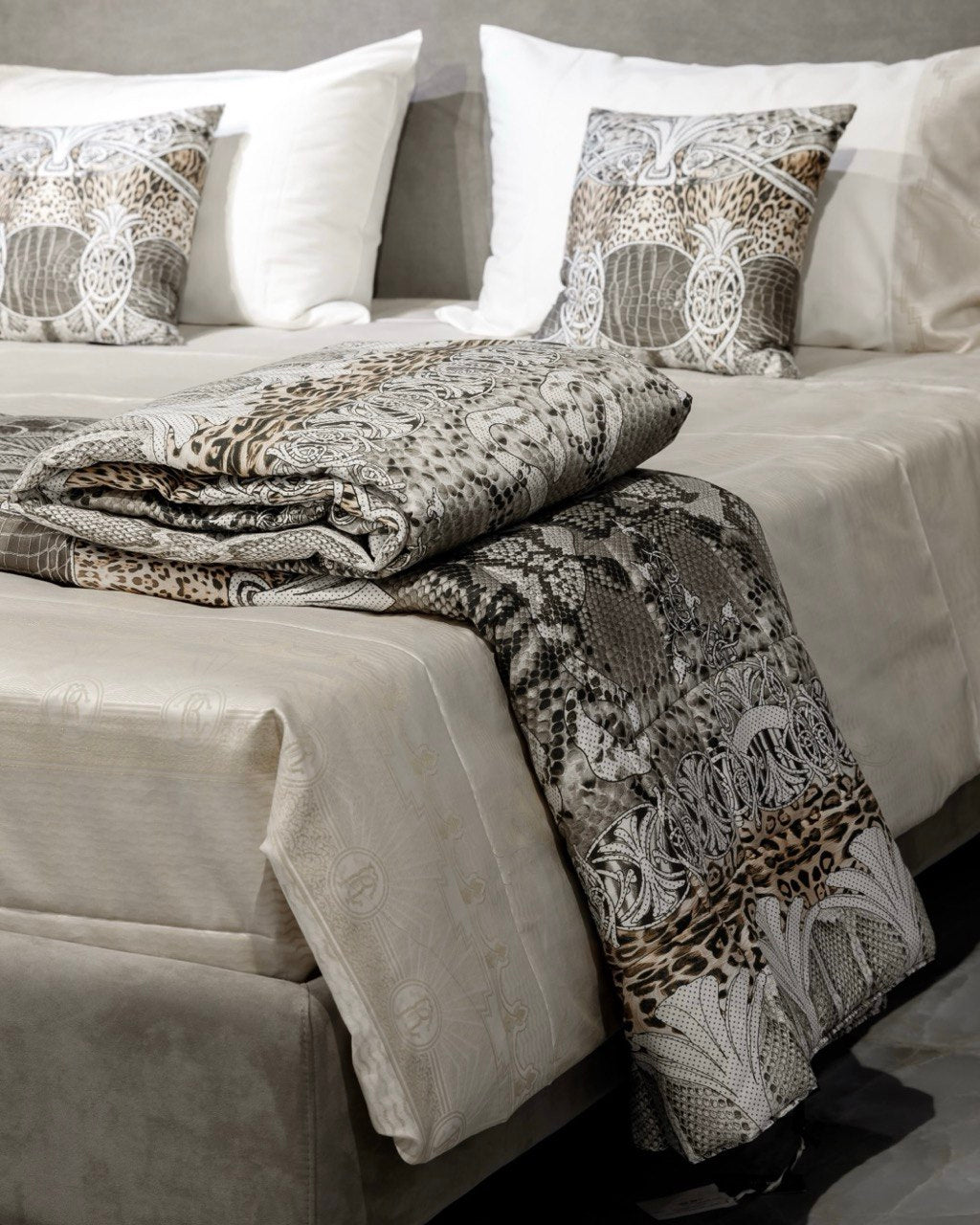 Bedspread (260*270) / LIBERTY / Roberto Cavalli